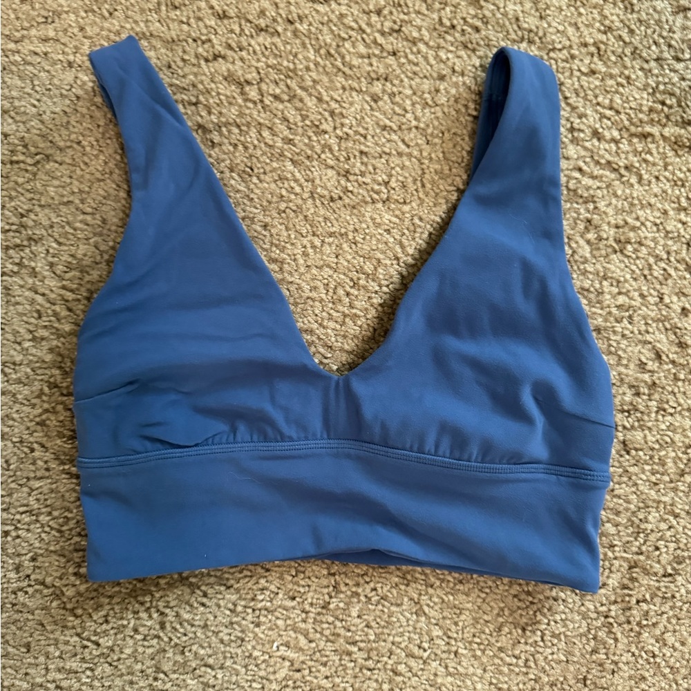 Lululemon sports bra